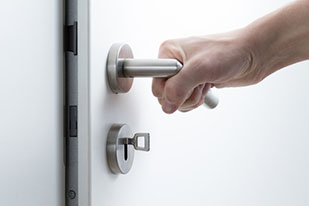 Install new lock for business